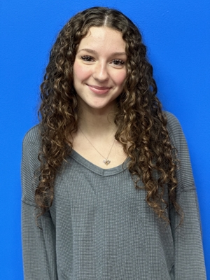 Alayna  Hernandez Photo